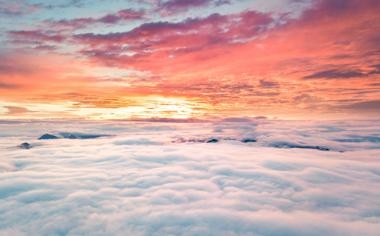 NBA三巨头爆砍80分、SGA差点大三元雷霆赏老鹰首败